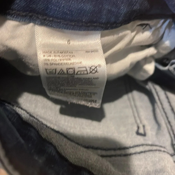 Old Navy Rockstar Skinny Jeans Size 6 Built in Sculpt Stretchy Dark wash Jegging - Picture 4 of 4